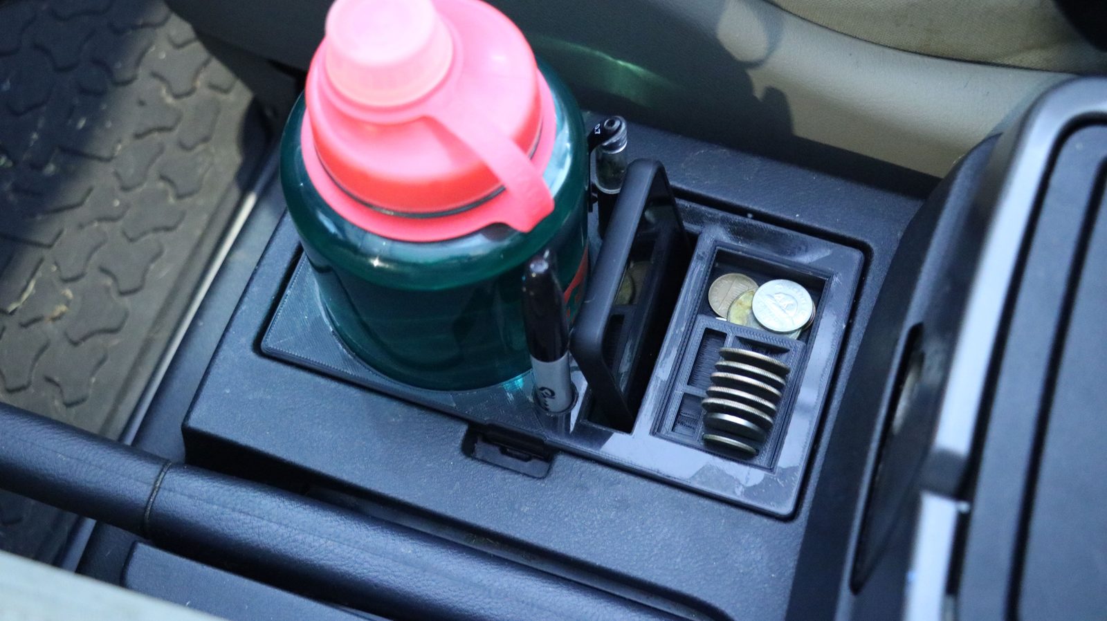 Cup holder insert top view